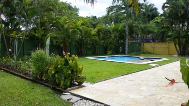 Encantadora Chacara Com Piscina Em Itanhaem Exterior photo